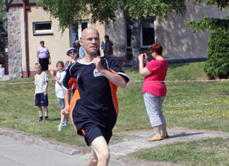 Pomorski Mityng w Biegach Przełajowych Olimpiad Specjalnych 26 04 2016 biegi1