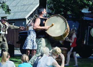 Dobranocka teatralna „Hej Ho Hej Ha Orkiestra Gra” 28 09 2016 dobranocka1