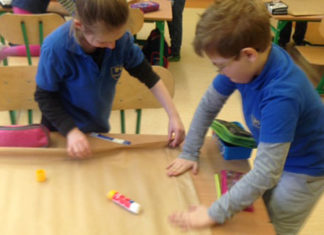 Uczyli się jak wezwać pomoc 27 02 2018 sp6 1