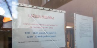 Informacja o godzinach otwarcia łaźni i jej regulamin