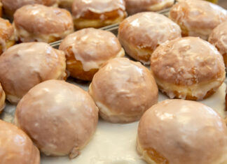 Niezdrowe a pyszne czyli pączek raz (no może dwa)