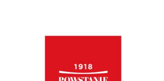 flaga powstania wielkopolskiego, zawierająca datę "1918", napis "Powstanie Wielkopolskie" oraz białego orła