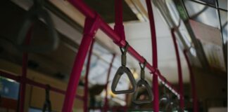 widok wnętrza autobusu