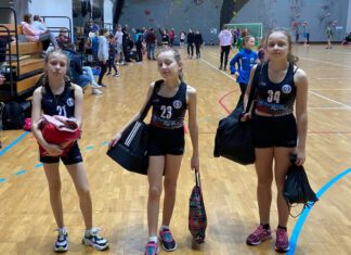 Trzy młode lekkoatletki KKL Rodło