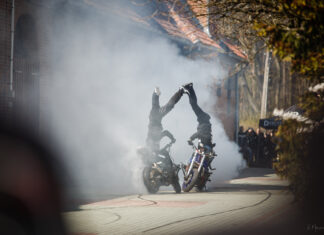 pokaz motocyklowy