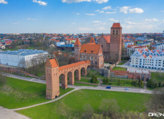 Finał „Konkursu wiedzy o zamkach gotyckich” zamek gotycki w Kwidzynie