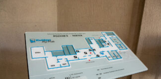 tyflomapa ze schematem pomieszczeń