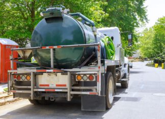 Kontrole w zakresie opróżniania zbiorników bezodpływowych oraz pozbywania się osadów ściekowych Beczka asenizacyjna