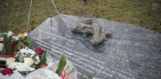 Odsłonięcie tablicy pamiątkowej bł. ks. Jerzego Popiełuszki