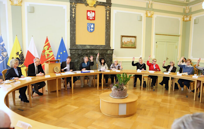 Radni-Seniorzy powołali komisje merytoryczne