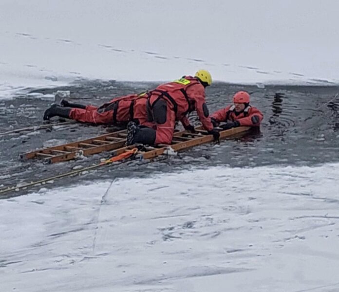 480099281_4055897657980457_5218824548086255861_n Ćwiczenia wodno-lądowe na Balatonie