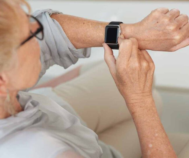 korpus-seniorow-canva-2-650x545