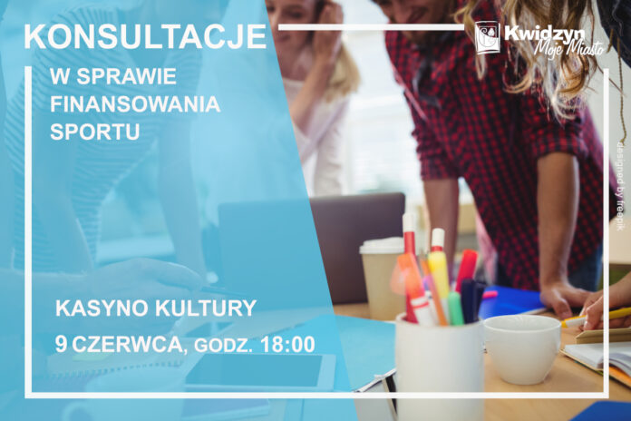 Graphic designers in a meeting Konsultacje dotyczące finansowania sportu