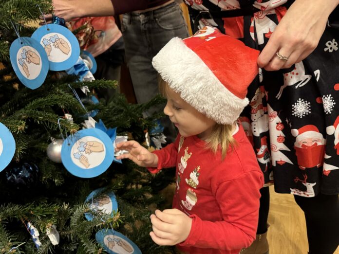 2025.12.09 Puzelek strojenie choinek fot. M. Samp (26)