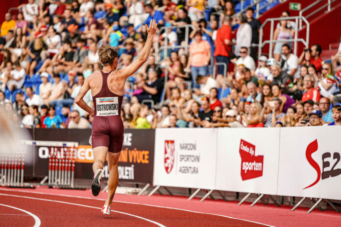 C972DDAD-799A-4B16-A80F-B96434E830D6