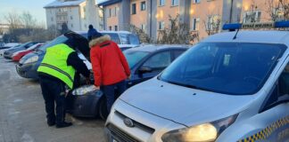 Straż Miejska pomaga uruchamiać auta