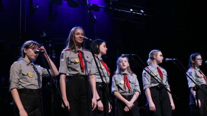 6 Kwidzyńska Druzyna Harcerska Dzwonki podczas występu